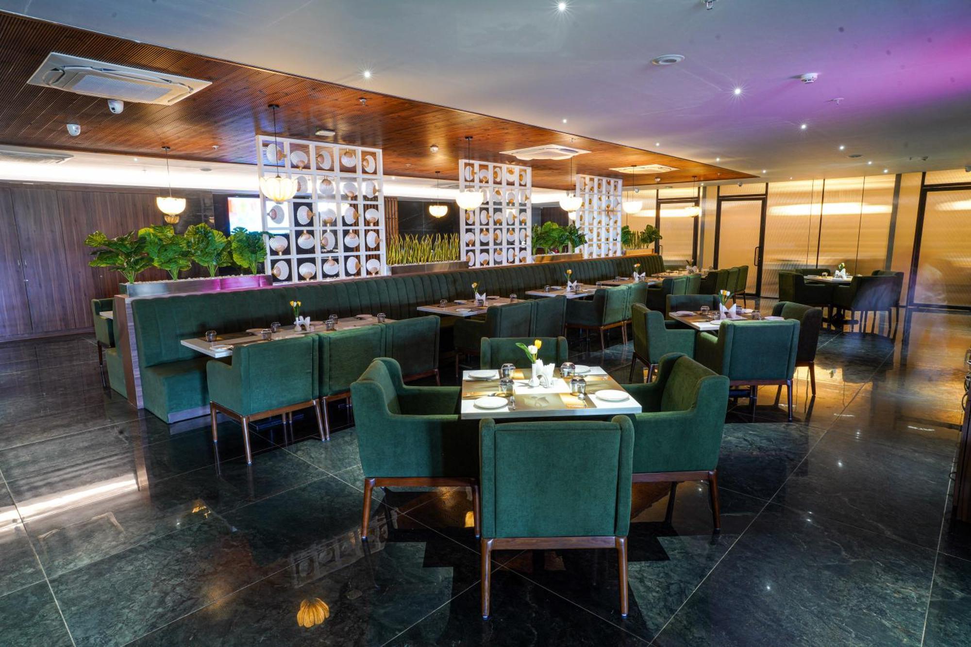 Hotel Tulips Grand Hyderabad Eksteriør billede